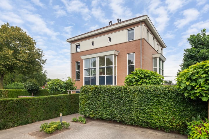 Berghof 52 in Westervoort foto