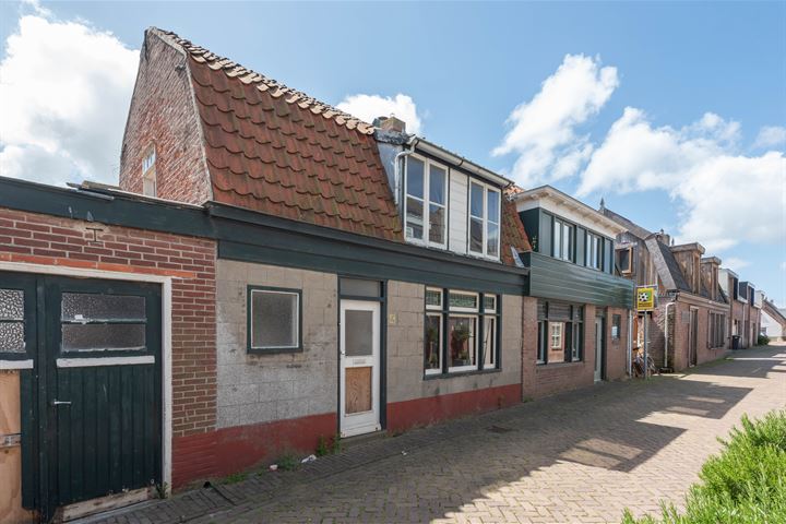 Bergstraat 4 in Egmond aan Zee foto