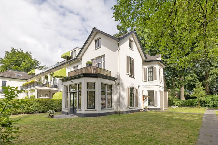 Bergweg 16 in Hilversum foto