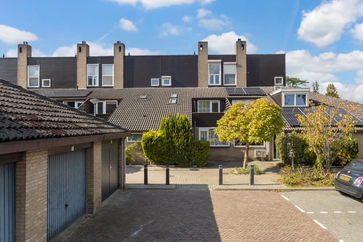 Berlijnseplein 40 in Zwijndrecht foto