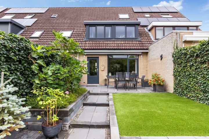 Bernadottestraat 21 in Reeuwijk foto