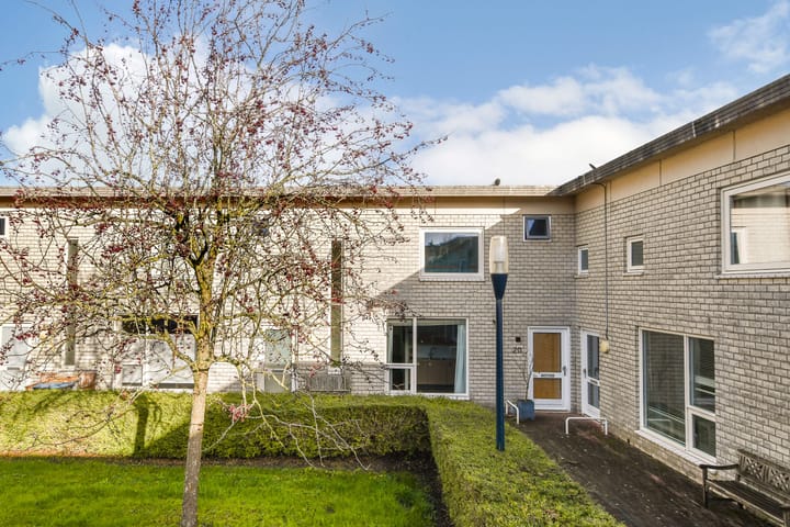 Bernard Zweershof 22 in Uithoorn foto