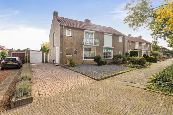 Bernhardstraat 10 in Beek foto