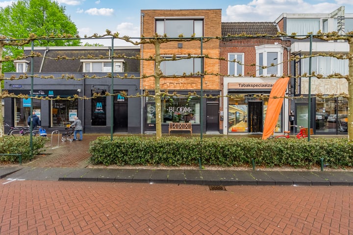 Besterdplein 34 in Tilburg foto