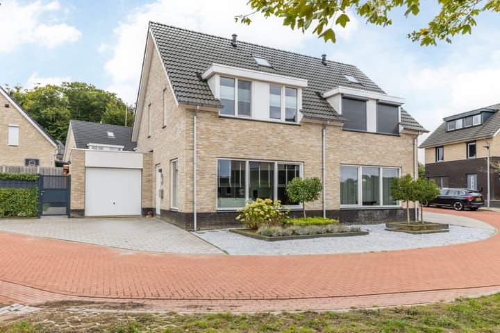 Beukenhof 3 in Nuth foto