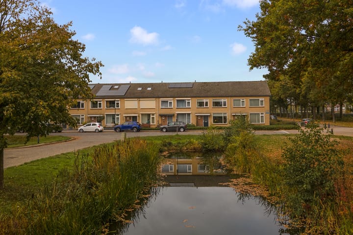 Beukenlaan 4 in Waalwijk foto