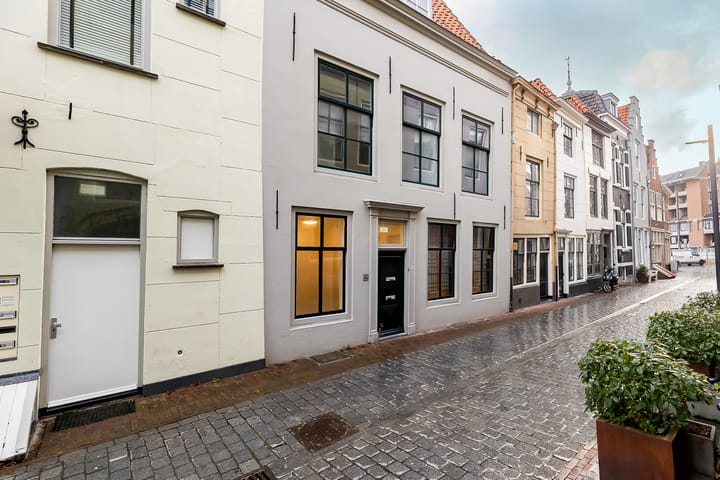Beursstraat 12 in Vlissingen foto