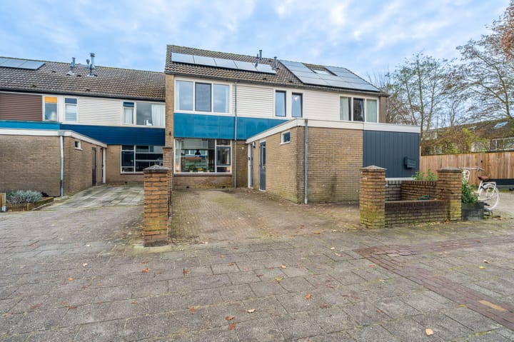 Beverhof 62 in Winschoten foto