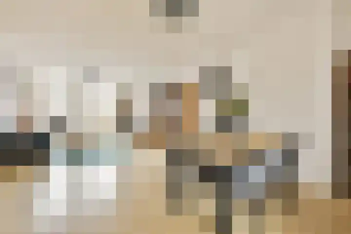 Bezeel 47 Rhoon thumbnail 47