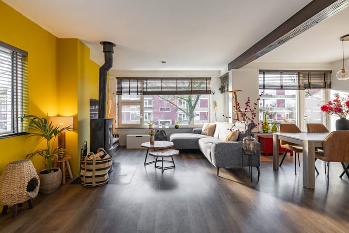 Bezettingslaan 19 in Groningen foto