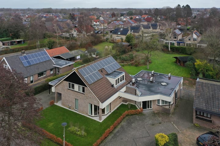 Biesterweg 25 in Almelo foto