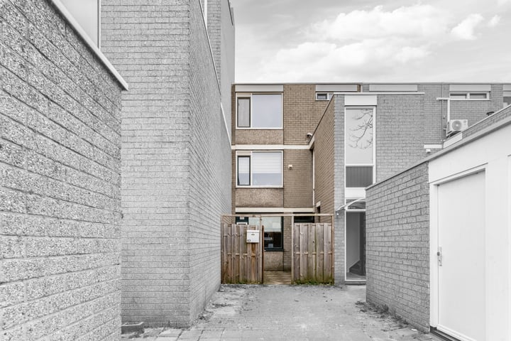 Bijster 63 in Hoogvliet Rotterdam foto