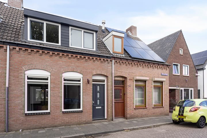 Bindersestraat 27 in Helmond foto