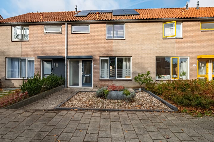 Binnenbeekstraat 16 in Hengelo foto