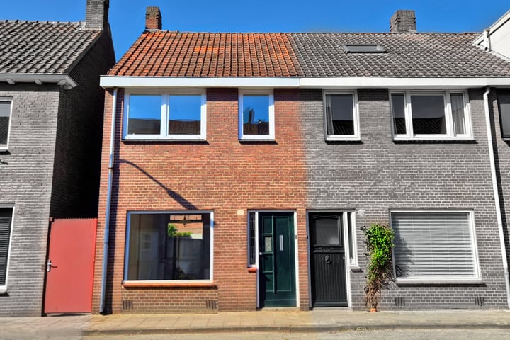 Bisschop Ophoviusstraat 7 in Tilburg foto