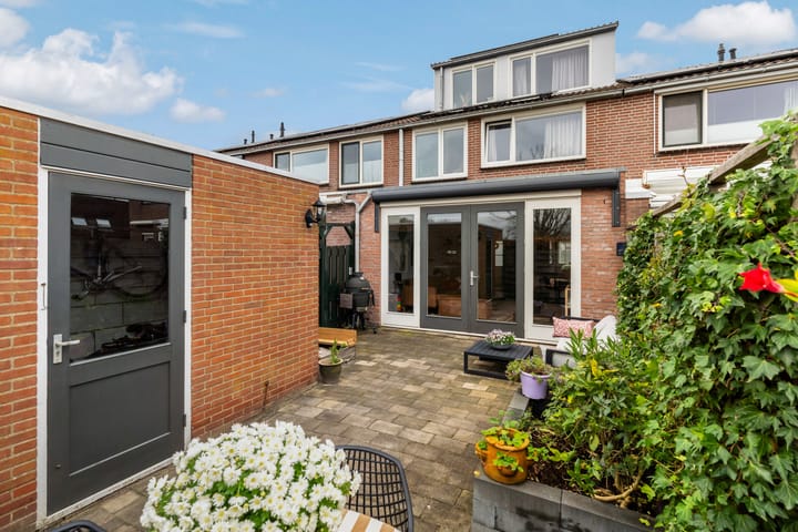 Blankaartweg 10 in Zoeterwoude foto