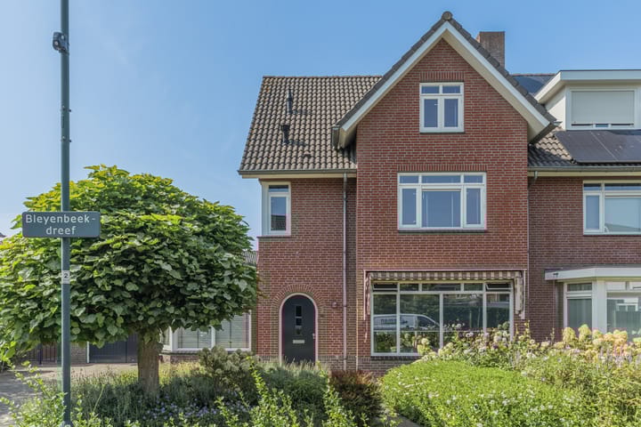 Bleyenbeekdreef 3 in Helmond foto