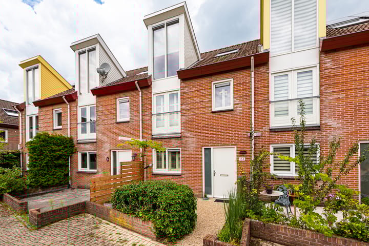 Bloemhof 157 in Bussum foto