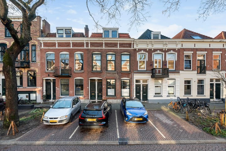 Blommersdijkselaan 38B in Rotterdam foto