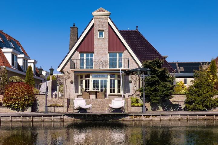 Boezelgracht 15 in Volendam foto