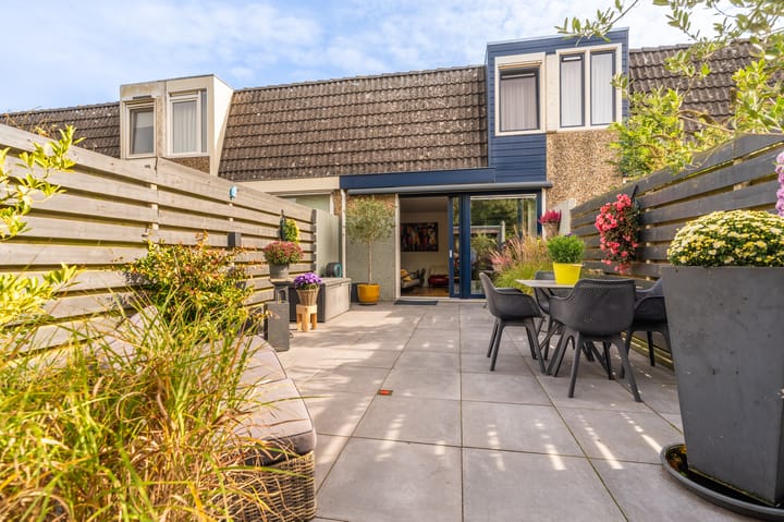 Bonenakker 14 in Delfzijl foto