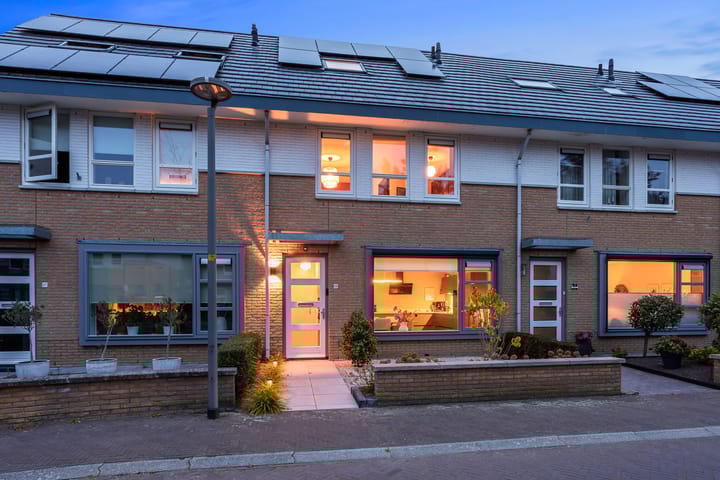 Bongerd 29 in Borne foto