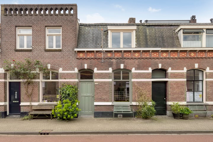 Boomstraat 104 in Tilburg foto