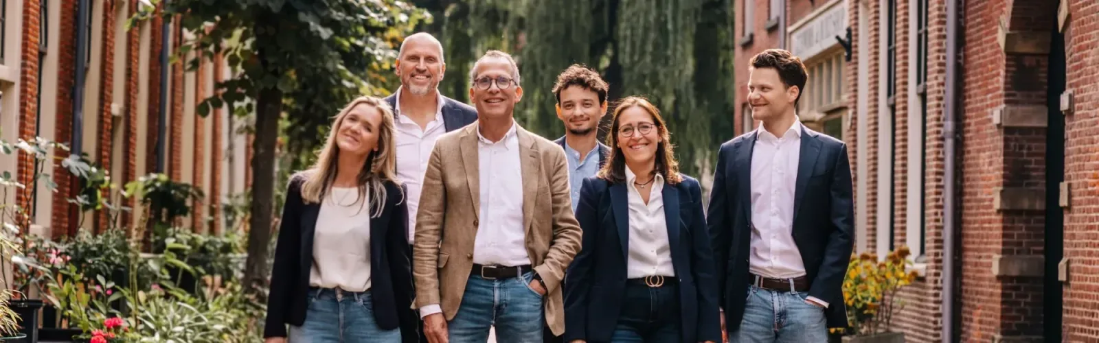 Team foto van Boonstra Heijmeijer Makelaars en Taxateurs in o.g.