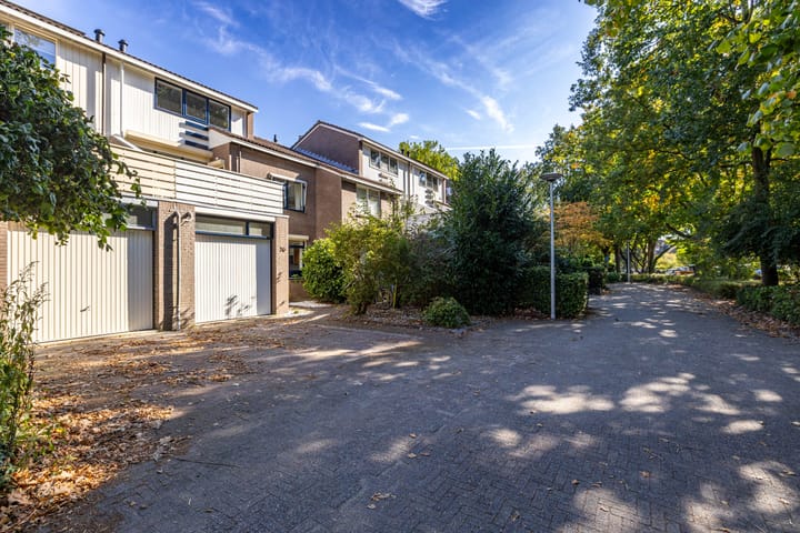 Bordewijklaan 76 in Groningen foto