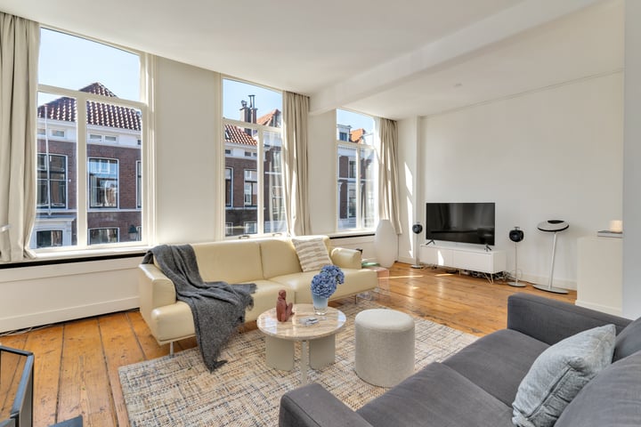 Borneostraat 215 in 's-Gravenhage foto