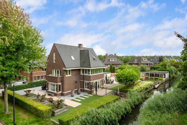 Bourbonhof 25 in Dordrecht foto