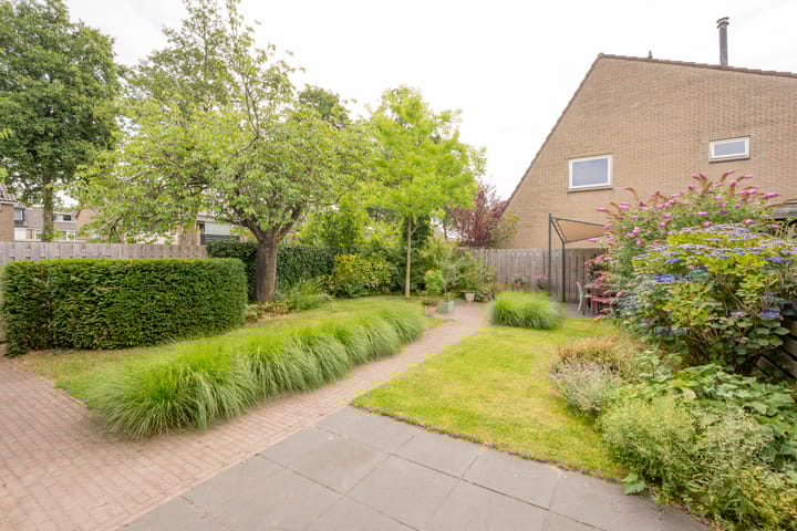 Brahmslaan 53 in Nijkerk foto