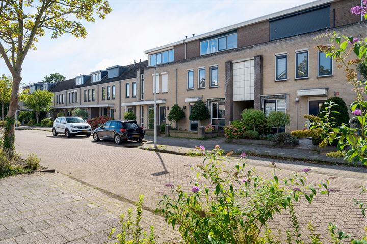 Brahmsstraat 73 in Barendrecht foto