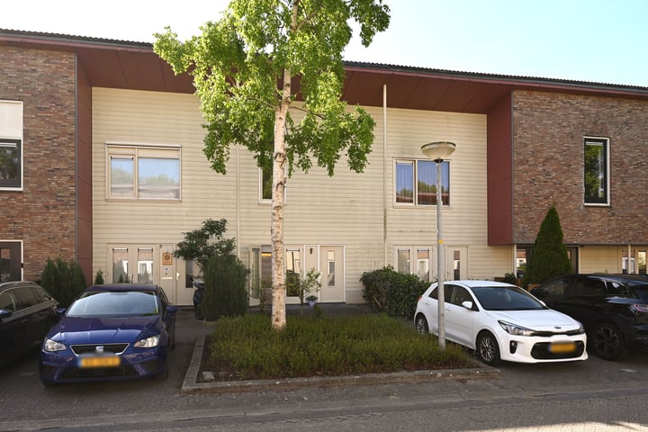 Brancusistraat 12 in Almere foto