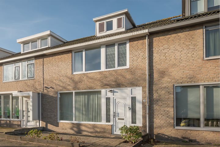 Brechterhoeflaan 4 in Bergen op Zoom foto