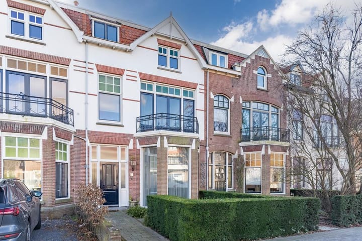 Bredaseweg 294 in Tilburg foto