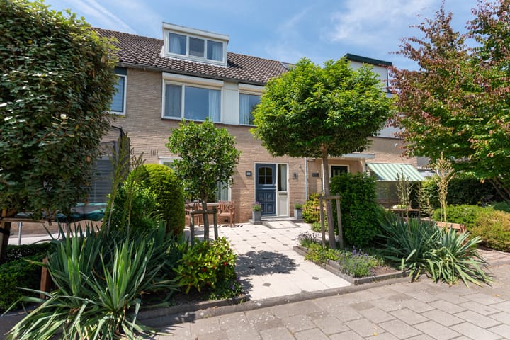 Foto van woning Brederolaan 9, Roelofarendsveen