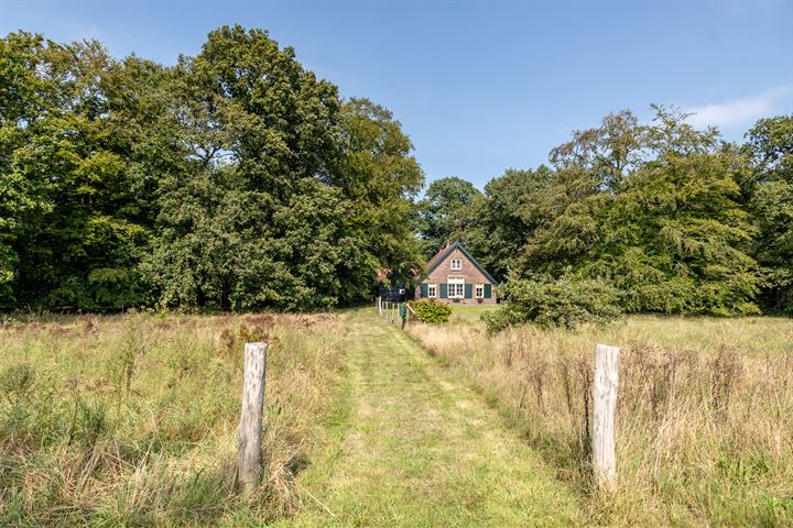 Breedvenweg 1 in Dorst foto