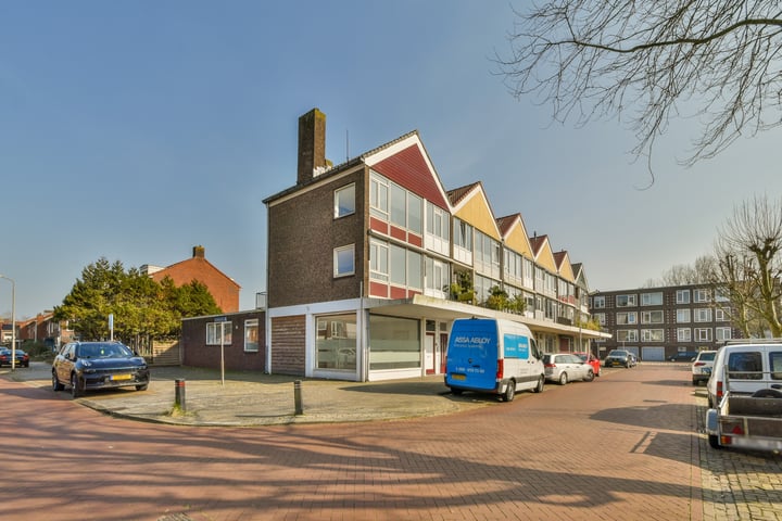 Breesaperhof 33A in Velsen-Noord foto