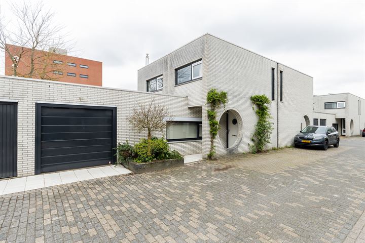 Breitnerstraat 12 in Groningen foto