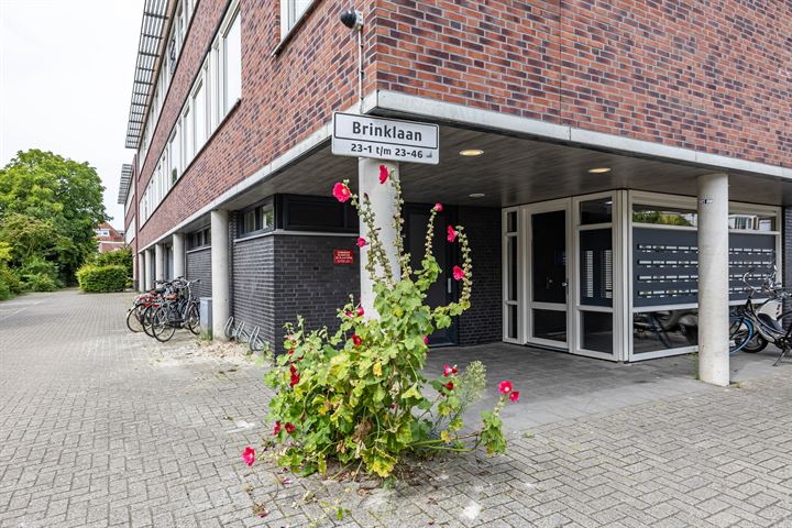 Brinklaan 23-28 in Groningen foto