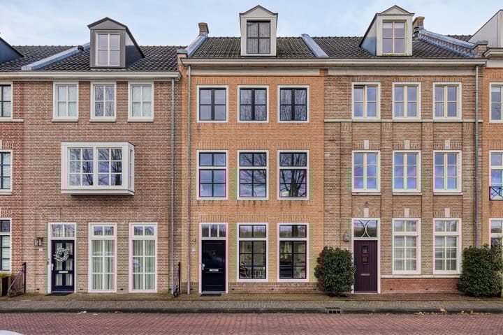 Broederwal 77 in Helmond