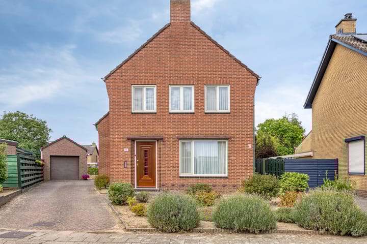 Broekstraat 11 in Maasbracht foto