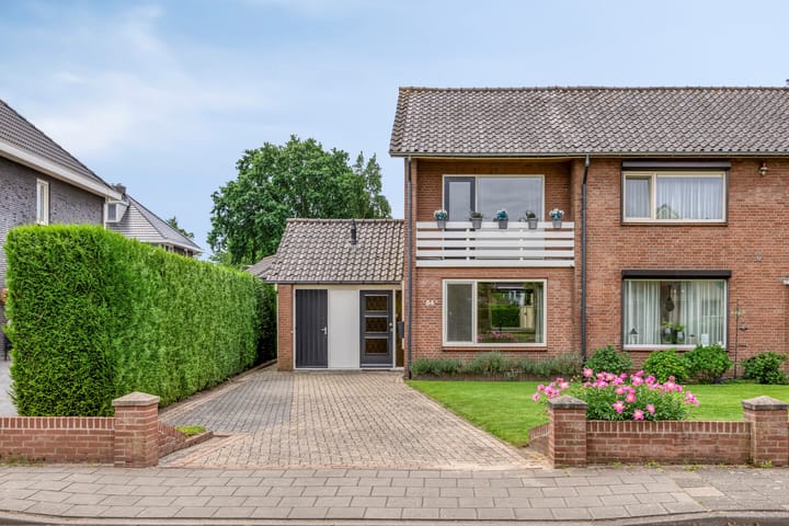 Broekstraat 54a in Valburg foto