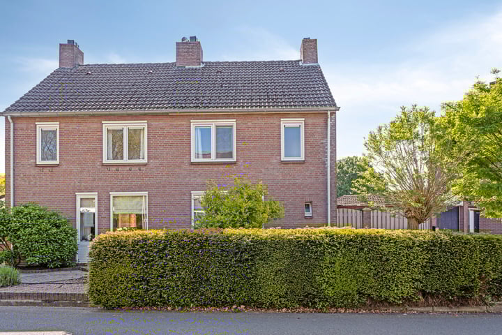 Bruine Akkers 63 in Maarheeze foto