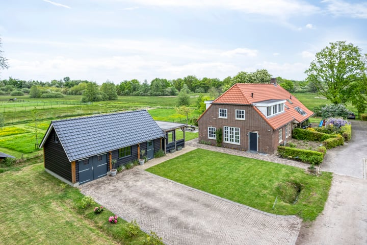 Bruuk 93 in Groesbeek foto