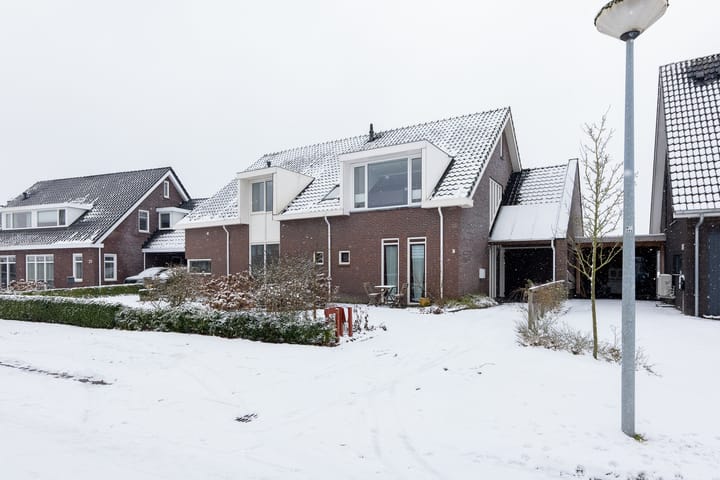 Buitenakker 19 in Hooghalen