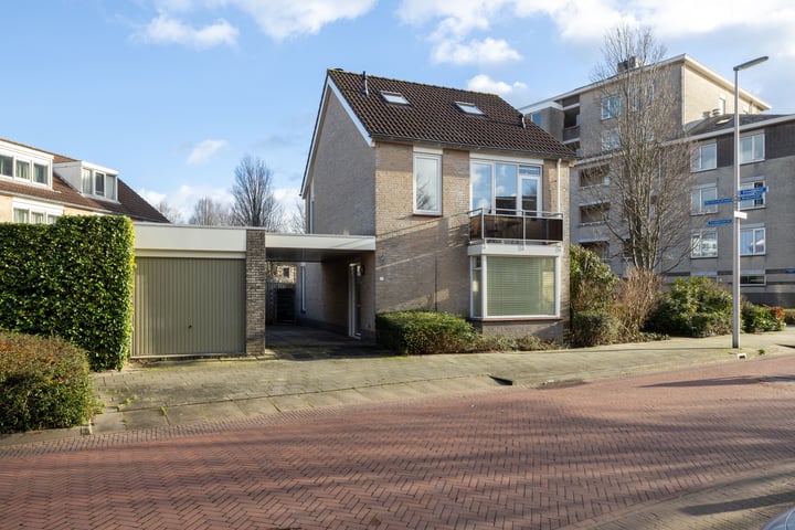 Buitendijklaan 28 in Leiderdorp foto