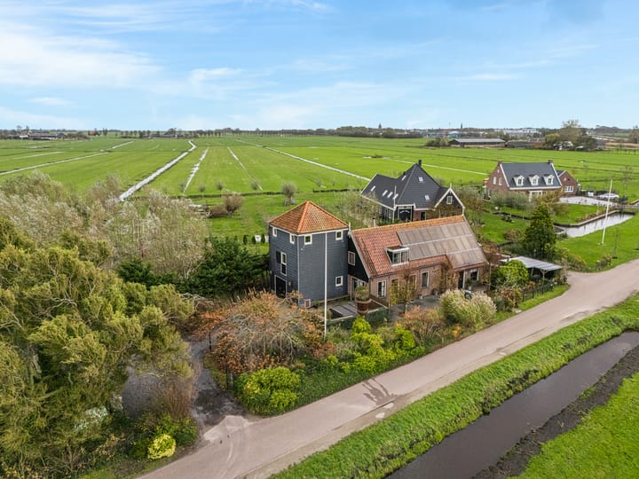 Buitengouwweg 1 in Middelie