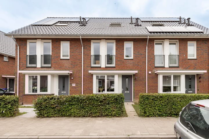 Buitenhof 38 in Varik foto